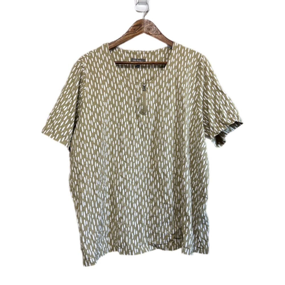 Ulla Popken Zip Neck Top Womens 20/22 Olive Green Excellent Dash Print Tee